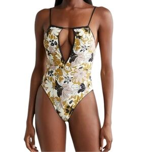 Maaji Reversible Midnight Ash Audrey V
Plunge One Piece Sz S